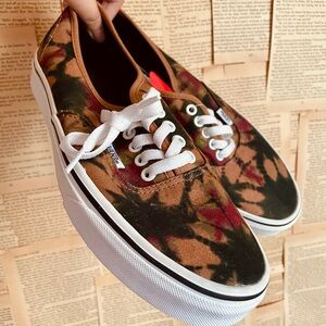 NWT Woodland Washed Brown Low-top Vans